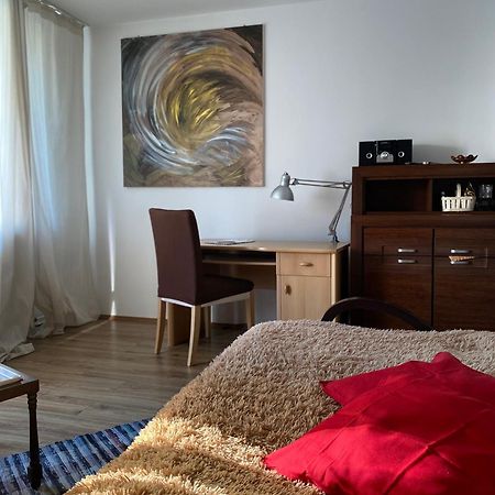 Apartament Noc Z Obrazem - Balkon - Warszawa Praga Exteriör bild